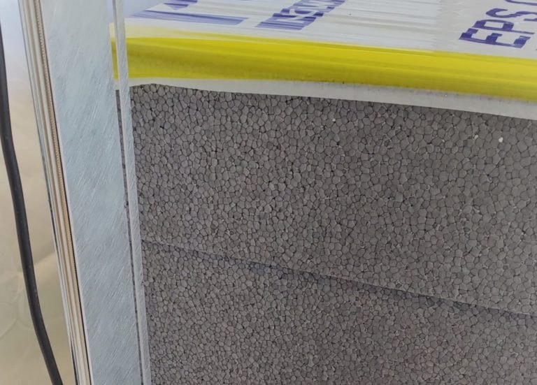 Duża maszyna tnie szybciej i taniej